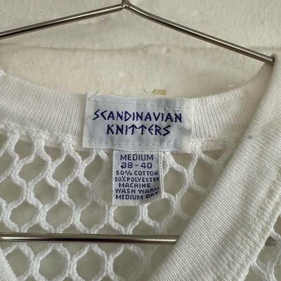 Vintage White Loosely Knitted Short Sleeve Shirt - Picture 7 of 8